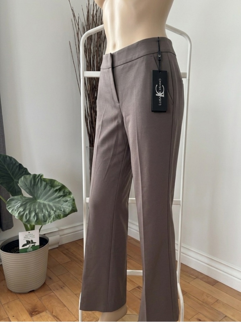 Luisa Cerano  Tailored Straight-Leg Pants in Taupe